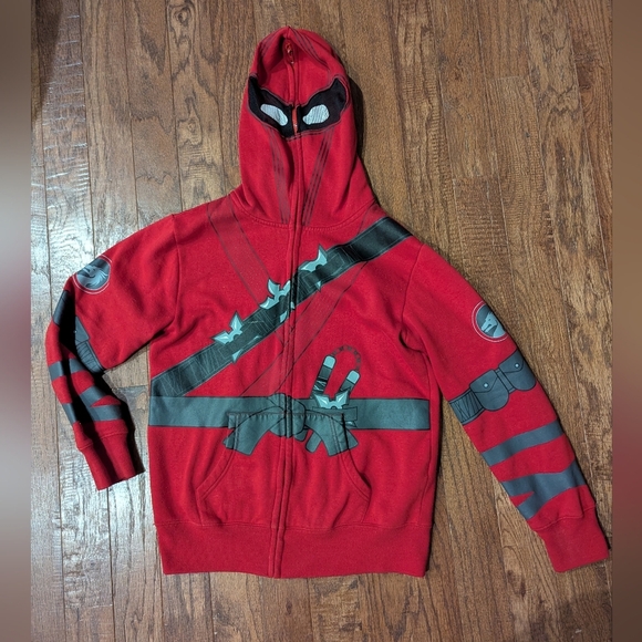 Peepin And Creepin Red Ninja Full face mask hoodie! Youth Size large 14 - Picture 1 of 7